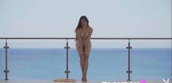  Sexy teen posing outdoor before hot latina striptease
